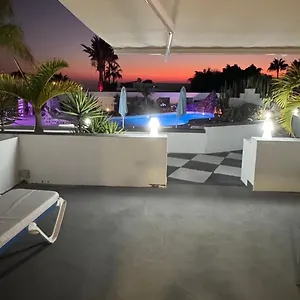  Villa Paraiso